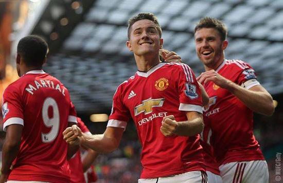 些比赛中依 些比赛中依