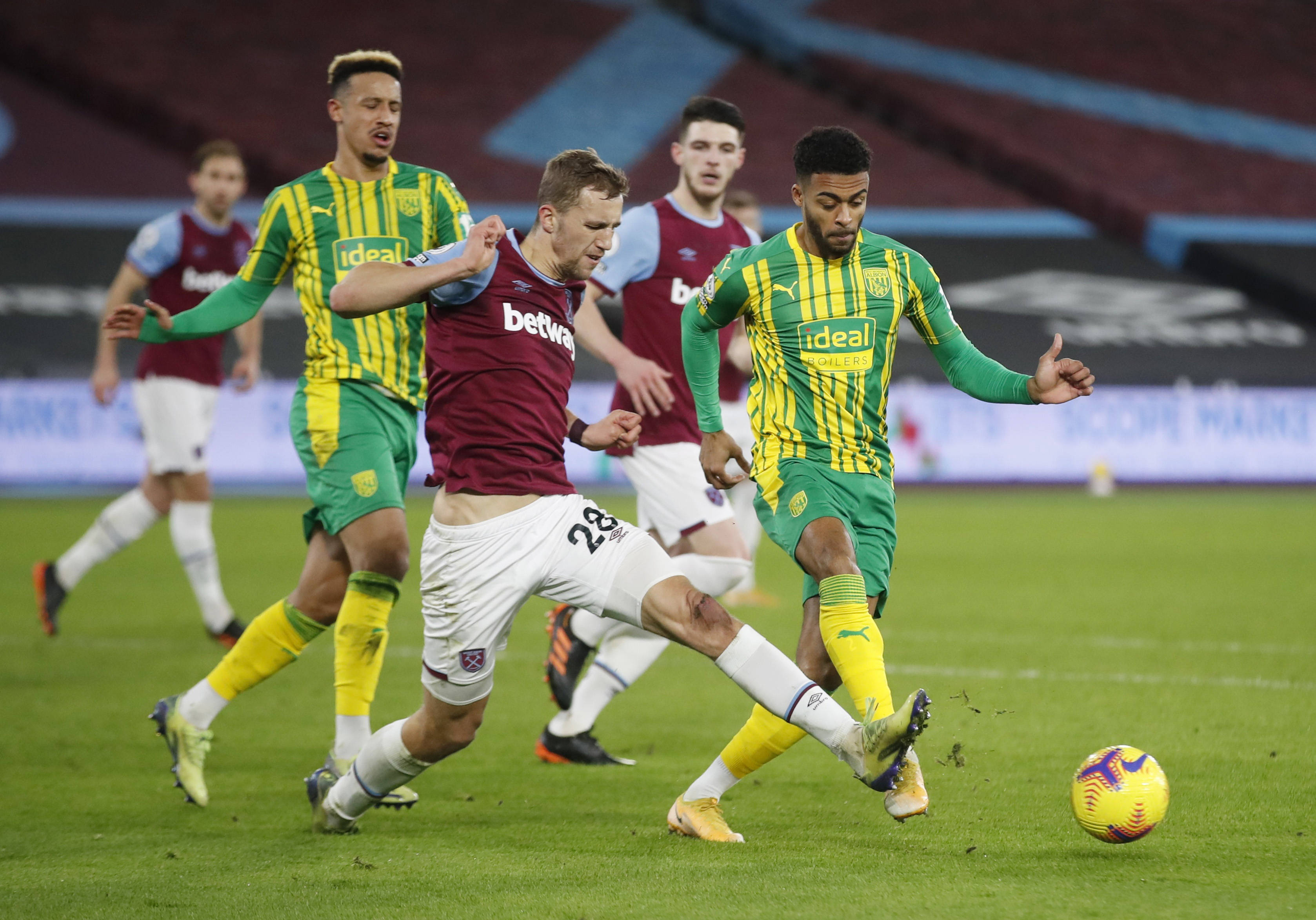 做出迅速反 做出迅速反